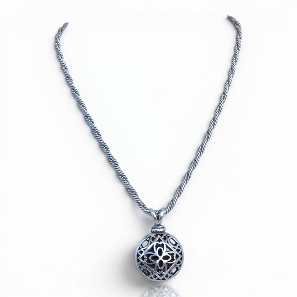 Vintage Brighton Round Filigree Medallion Pendant Necklace Braided Chain Retired - Picture 6 of 6